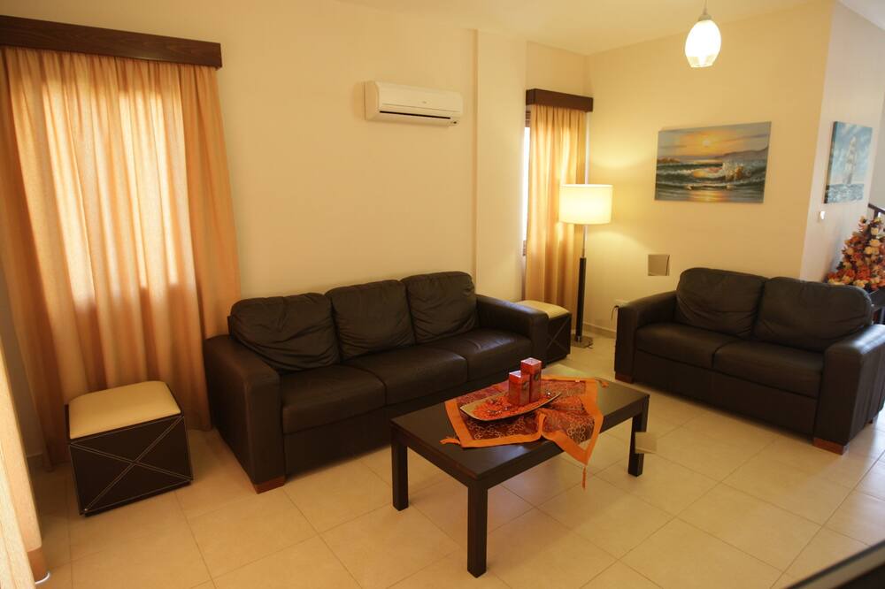 Photo of Livingroom in Pissouri