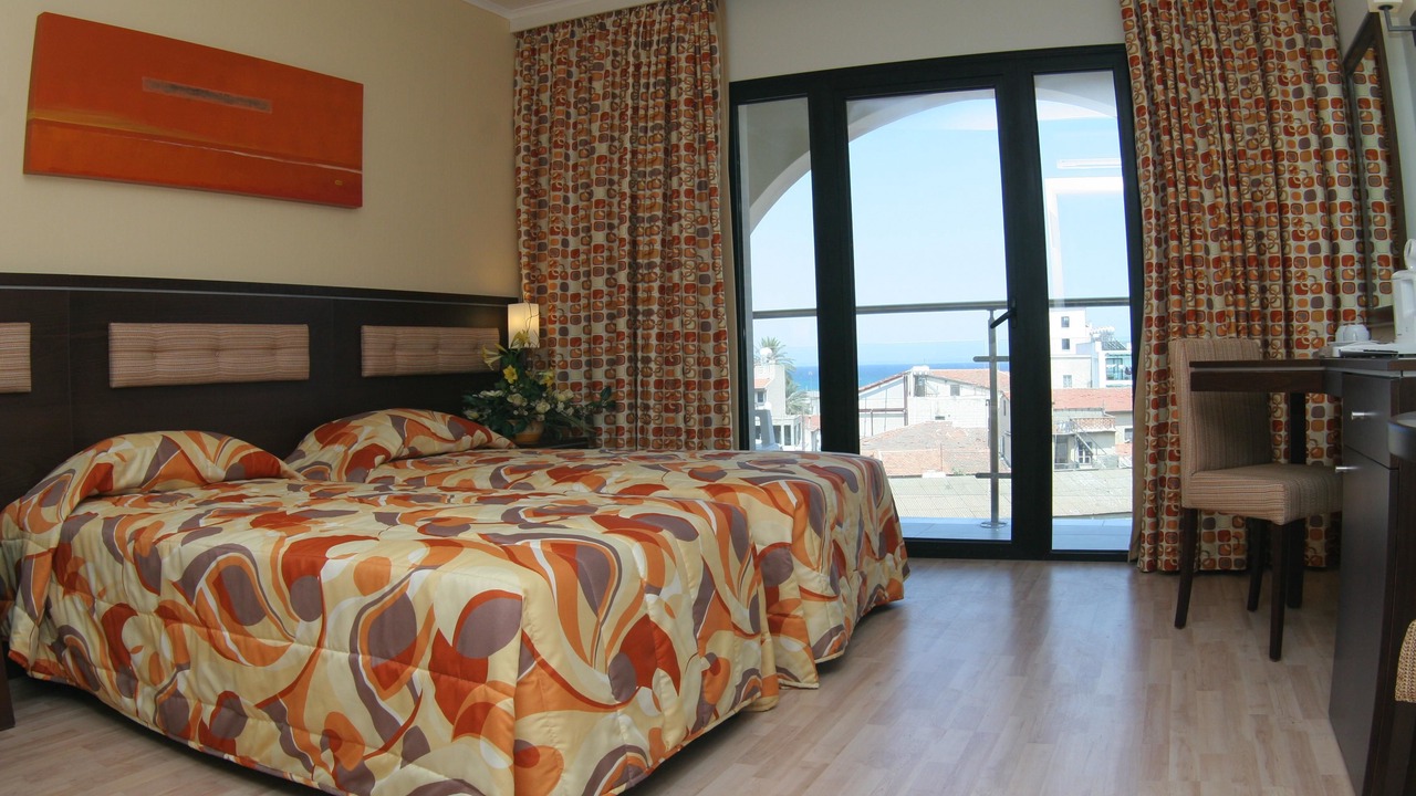 Photo of Bedroom in Larnaca City Centre