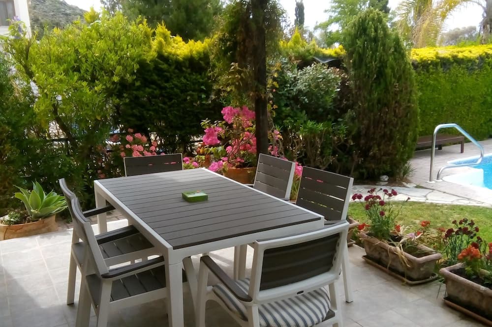 Photo of Patio Balcony in Pissouri