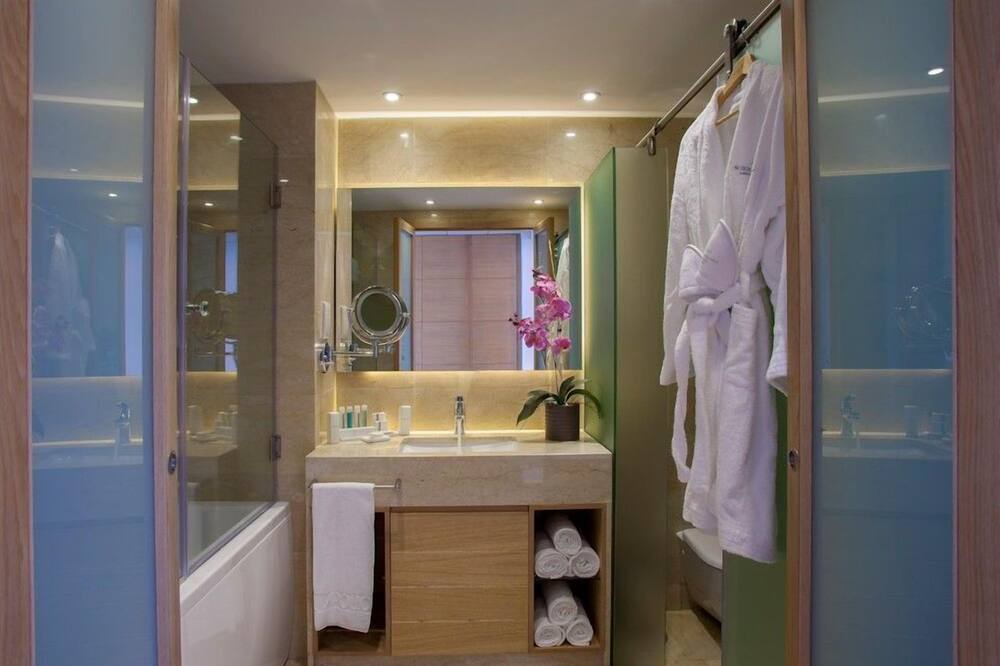 Photo of Bathroom in Potamos tis Germasogeias