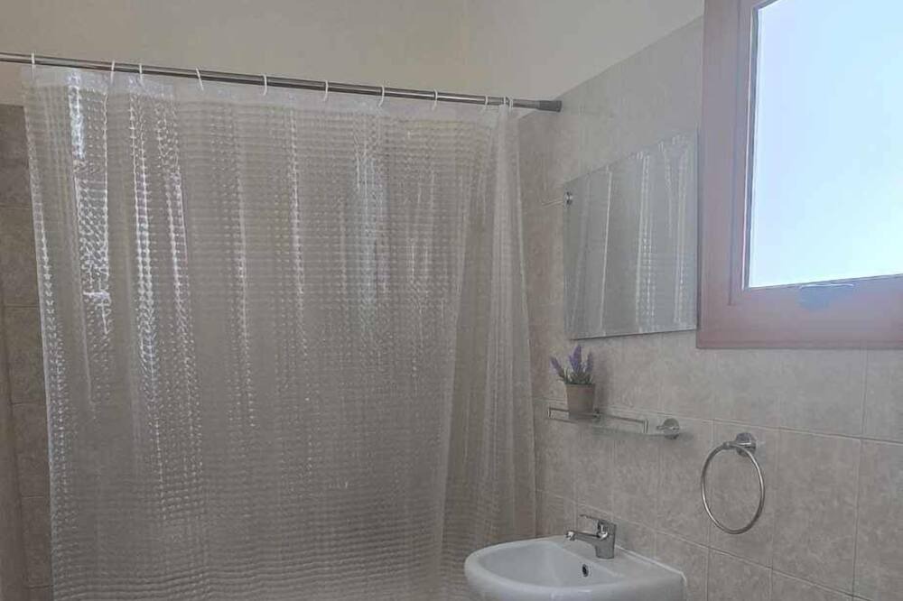 Photo of Bathroom in Kissonerga