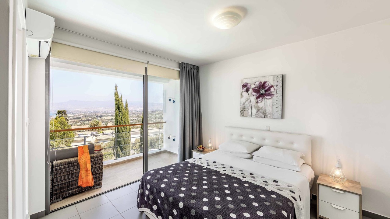 Photo of Bedroom in Latchi