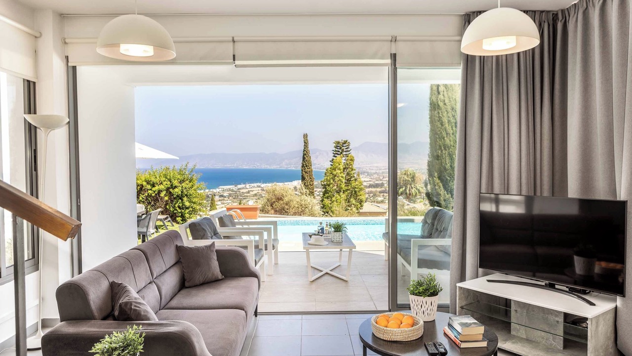 Photo of Livingroom in Latchi