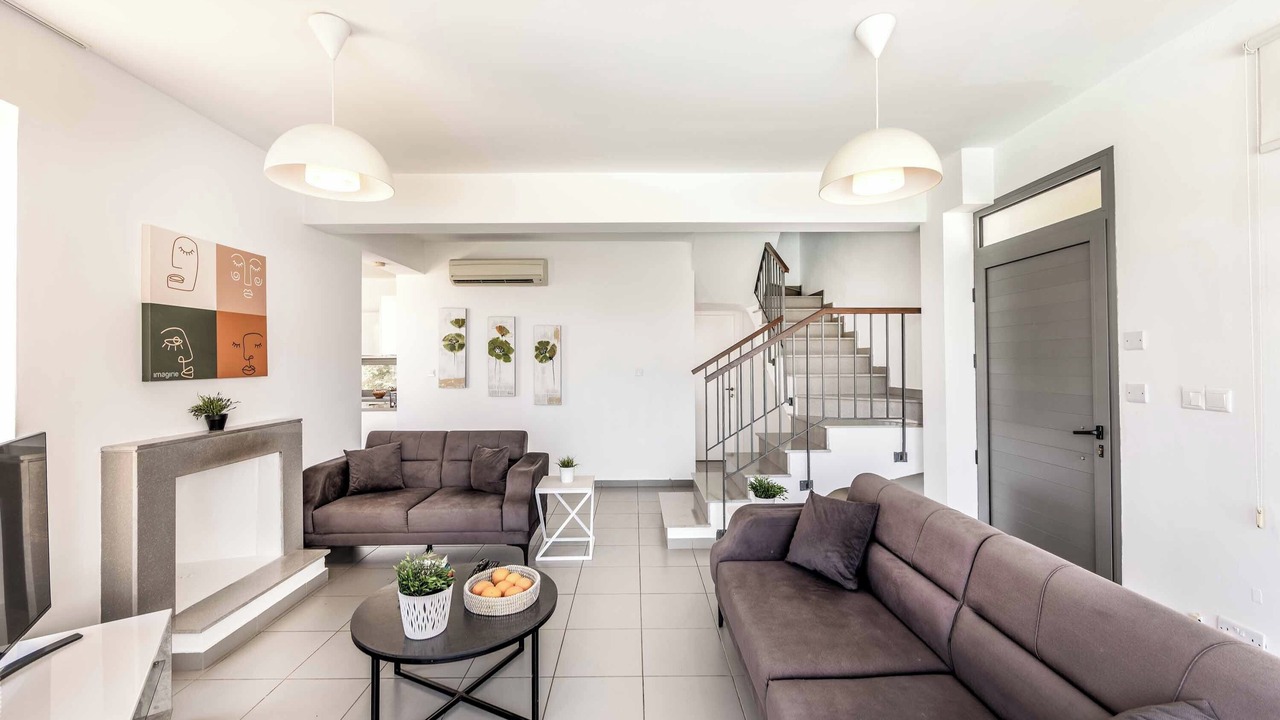 Photo of Livingroom in Latchi