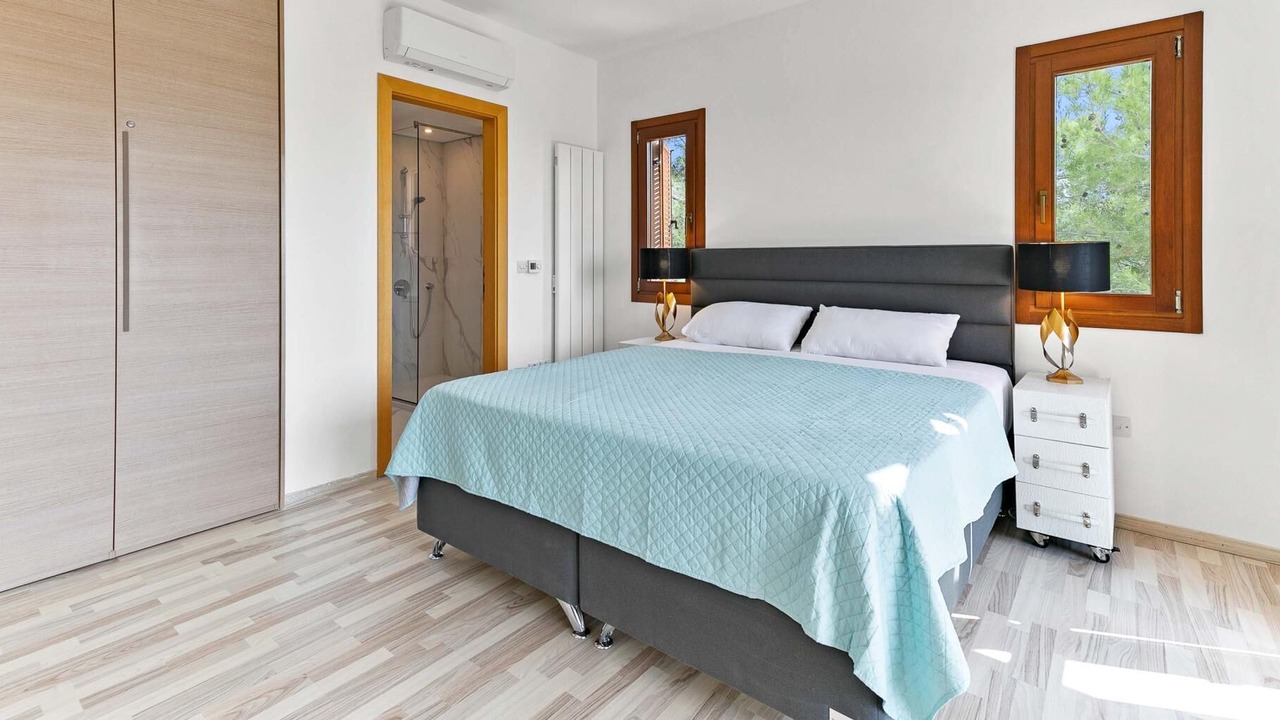 Photo of Bedroom in Aphrodite Hills