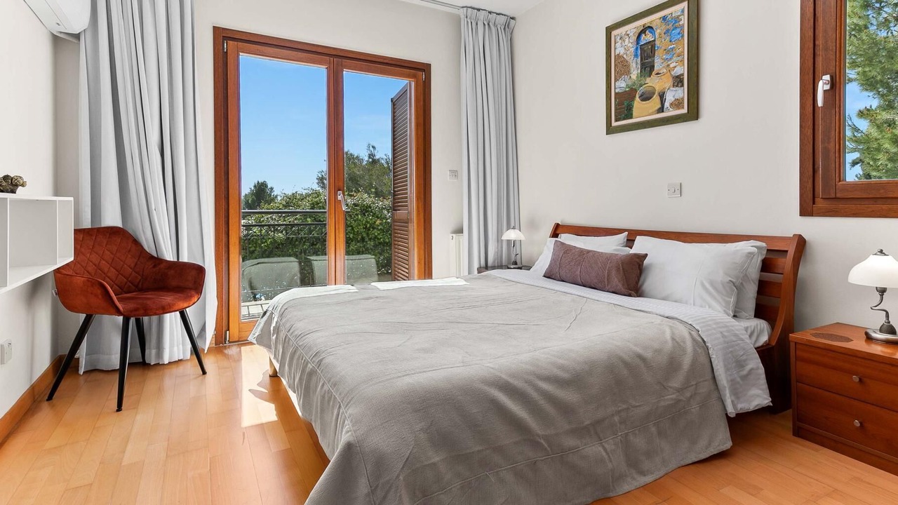 Photo of Bedroom in Aphrodite Hills