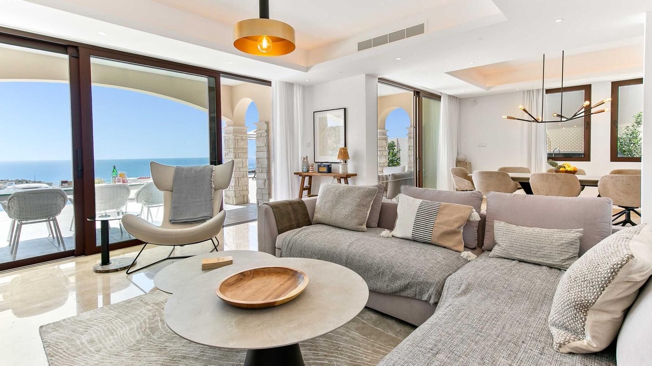 Photo of Livingroom in Aphrodite Hills