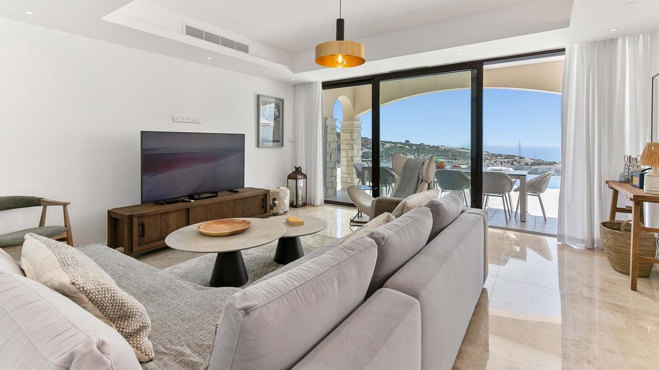 Photo of Livingroom in Aphrodite Hills