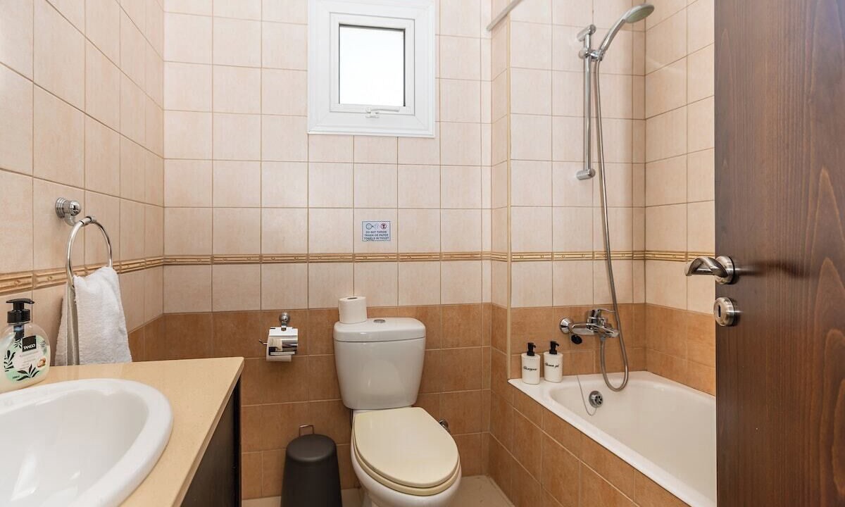Photo of Bathroom in Pernera