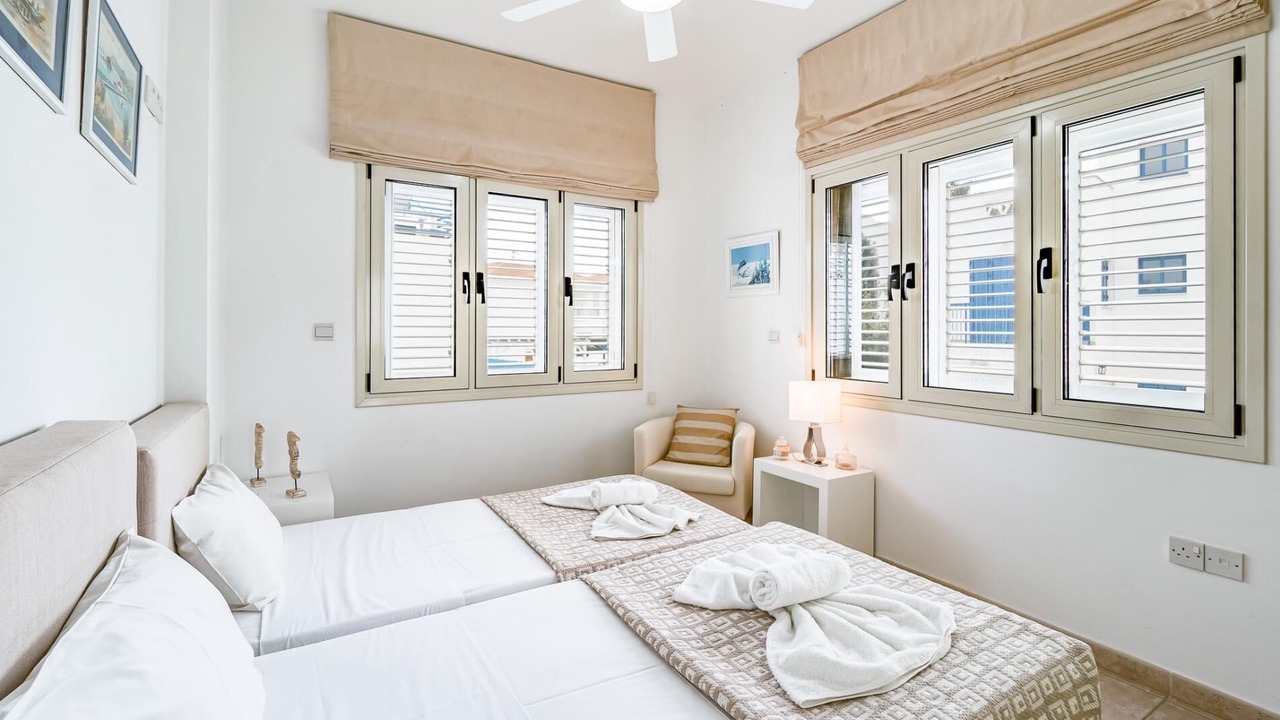 Photo of Others in Pernera