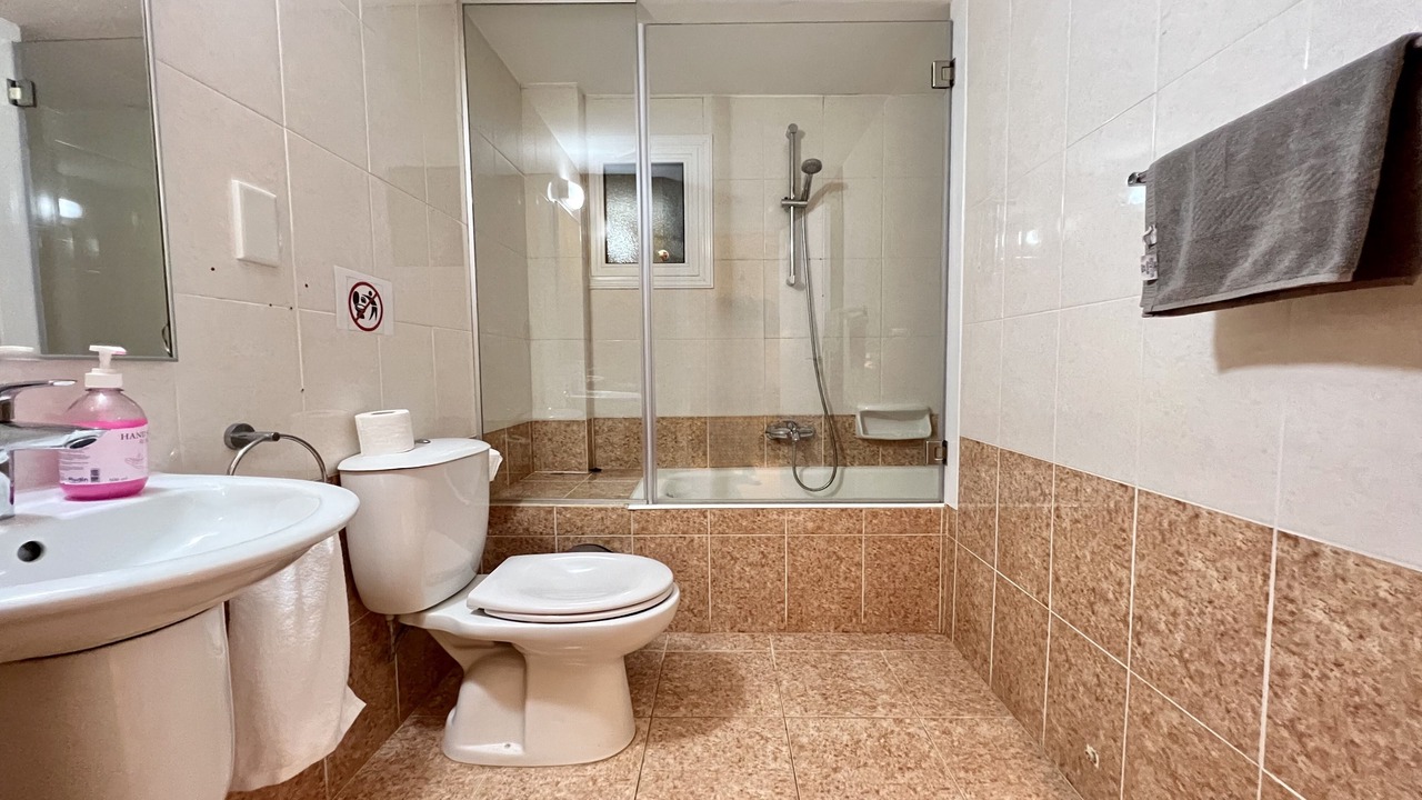 Photo of Bathroom in Pernera