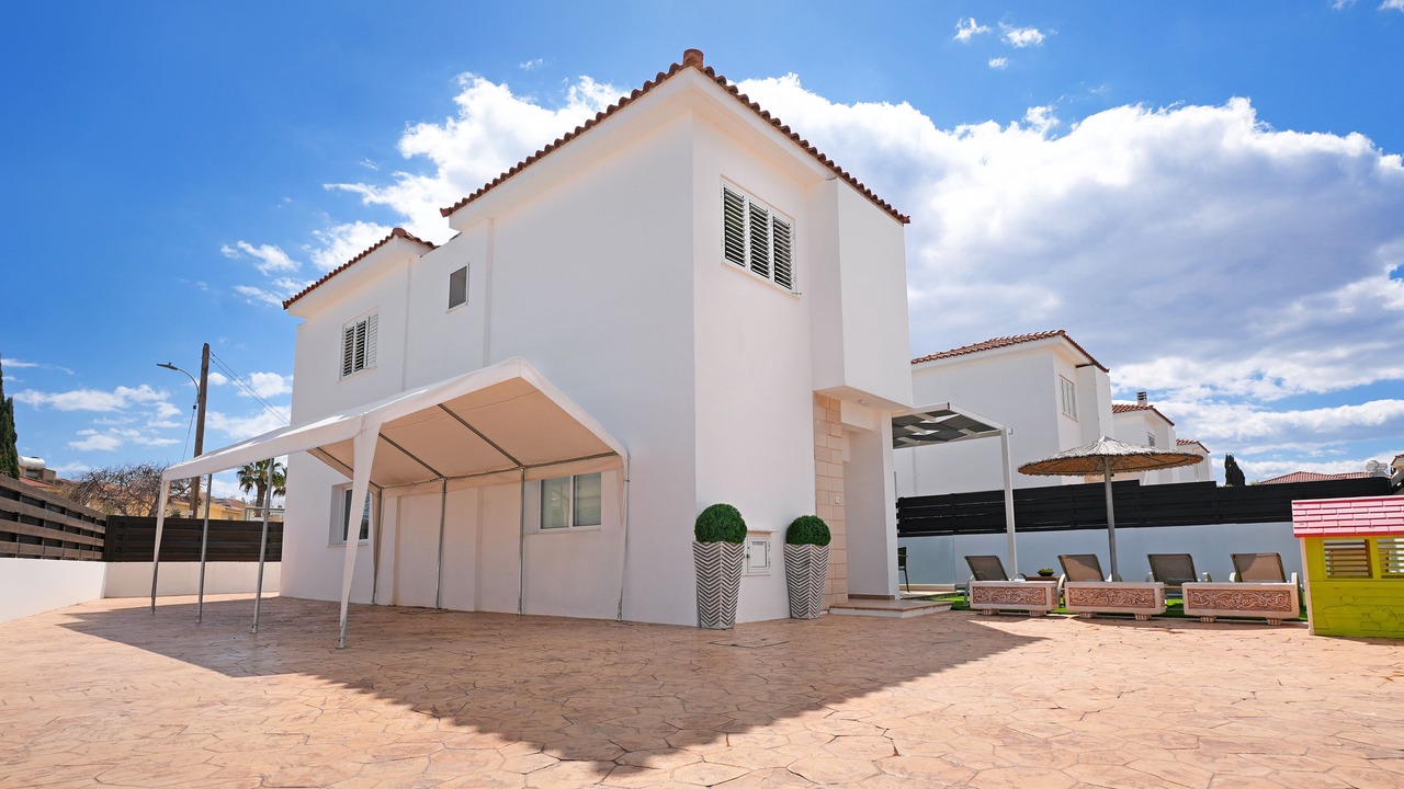 Photo of Outdoor in Pernera