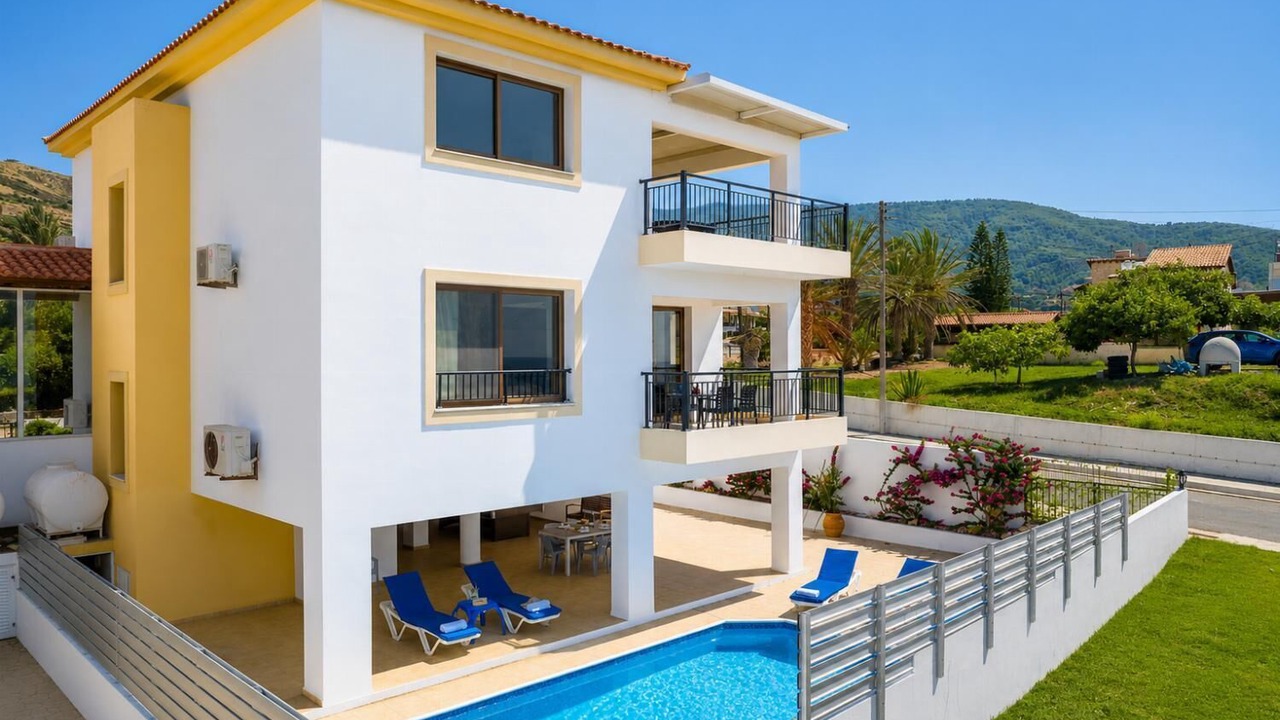 Photo of Outdoor in Pomos