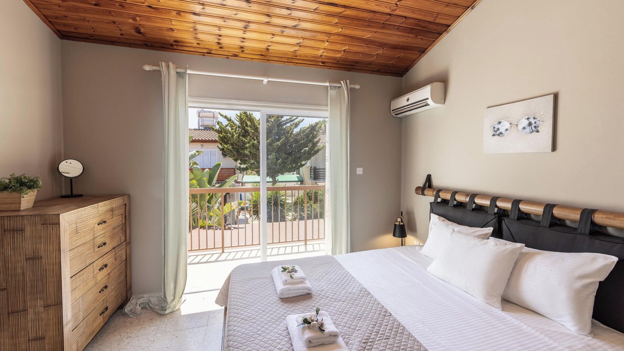 Photo of Bedroom in Pervolia