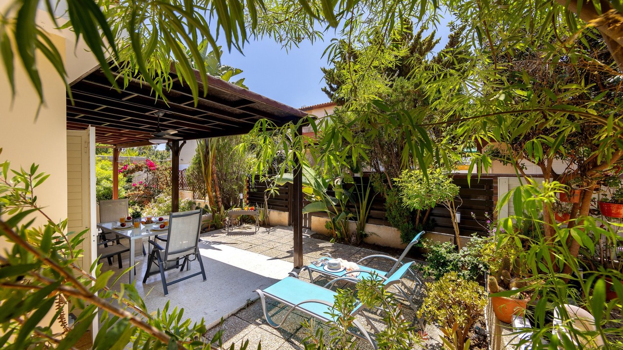 Photo of Outdoor in Pervolia