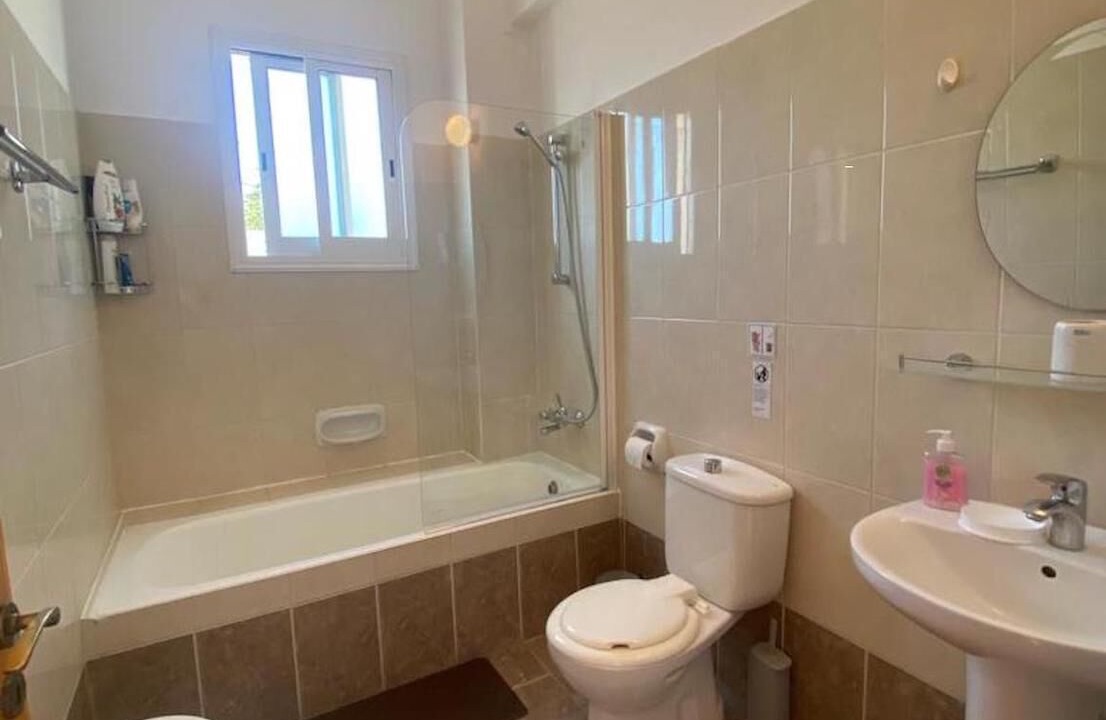 Photo of Bathroom in Universal