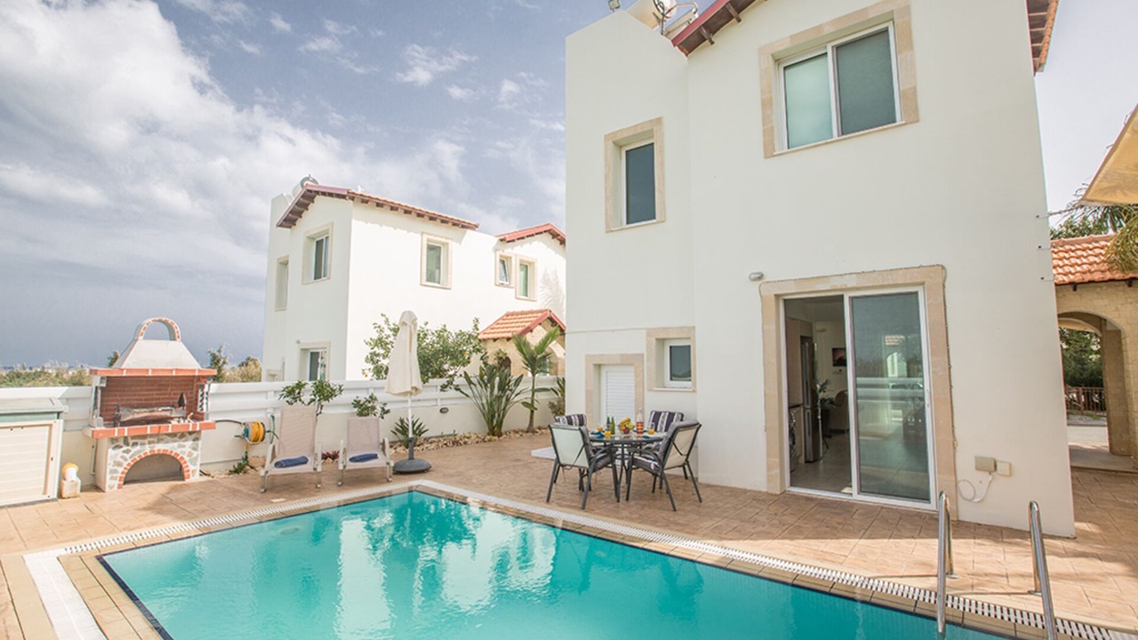 Photo of Outdoor in Pernera