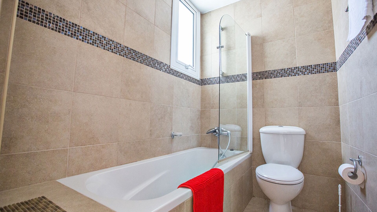 Photo of Bathroom in Pernera