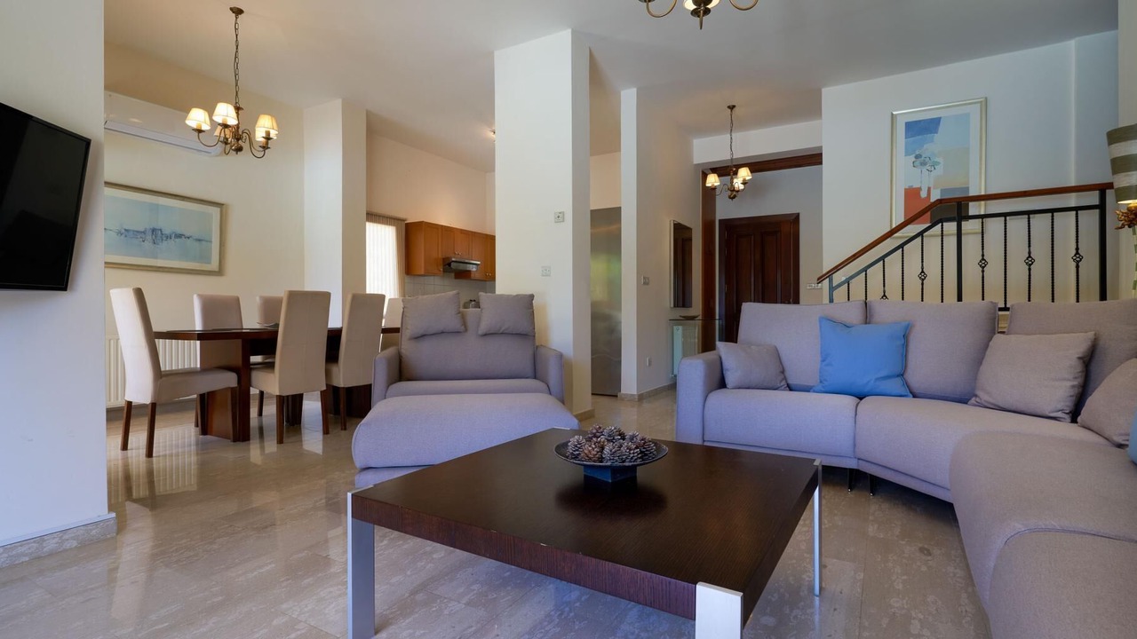 Photo of Livingroom in Aphrodite Hills