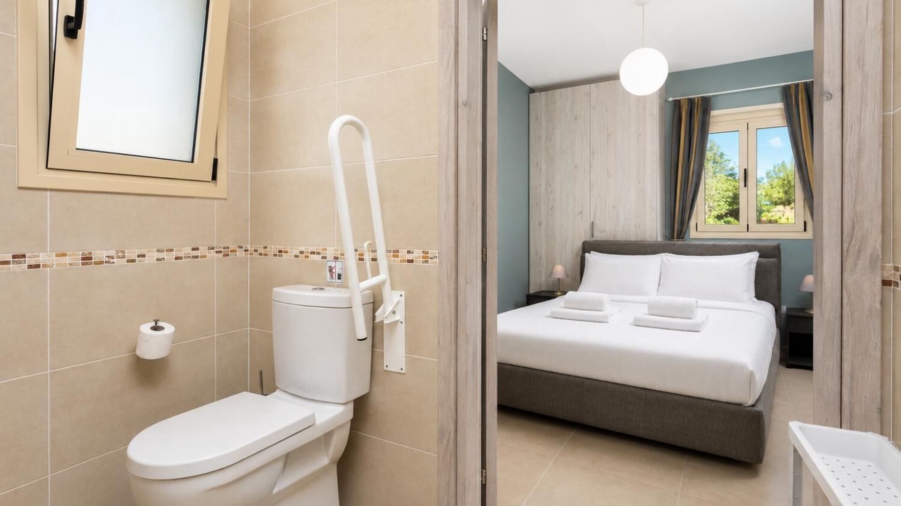 Photo of Bathroom in Pano Arodhes