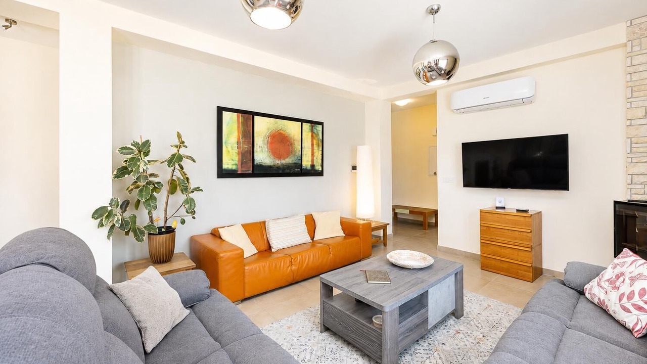 Photo of Bedroom in Pano Arodhes