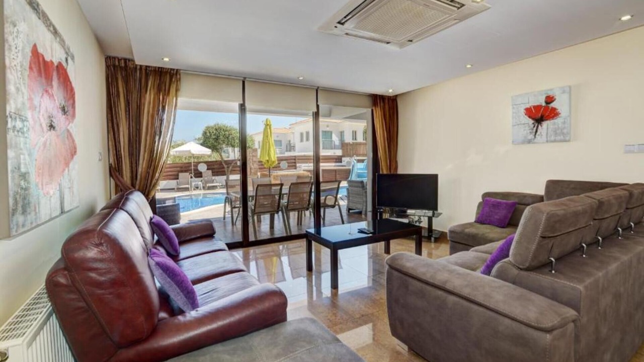 Photo of Livingroom in Protaras