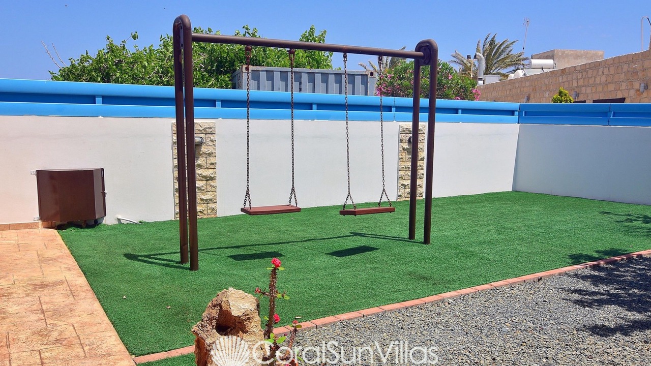 Photo of Outdoor in Pomos