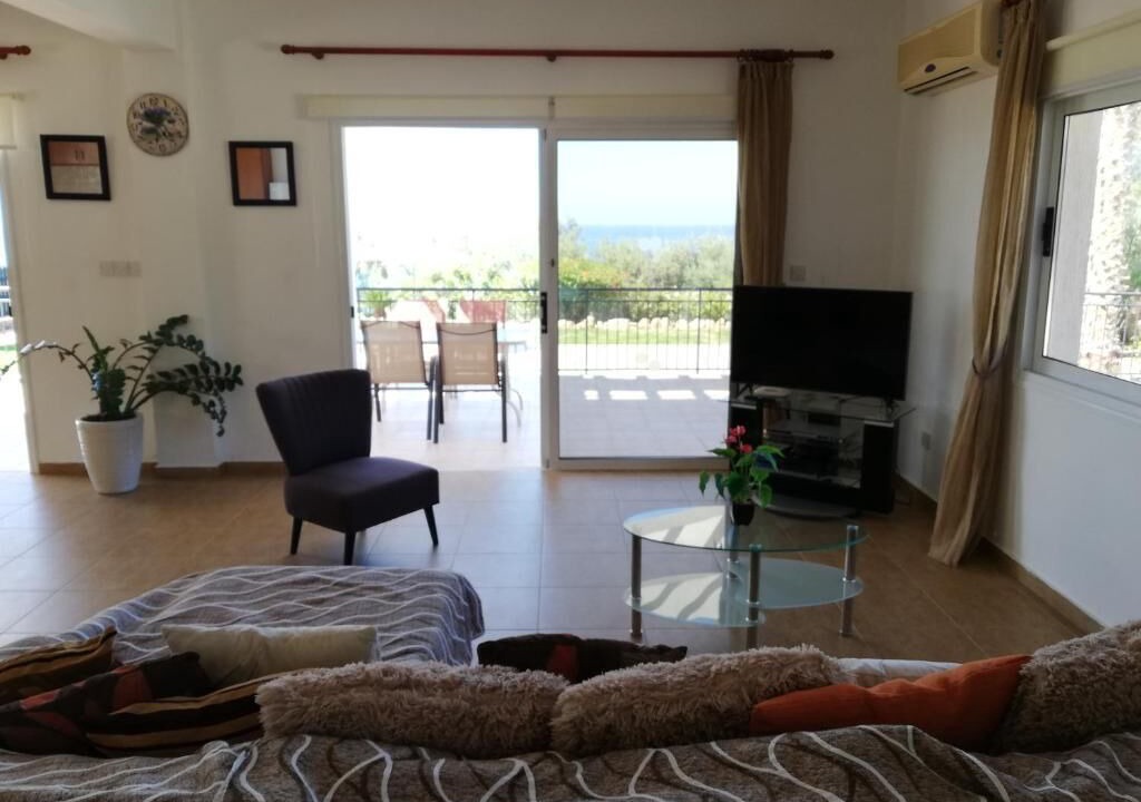 Photo of Livingroom in Sea Caves