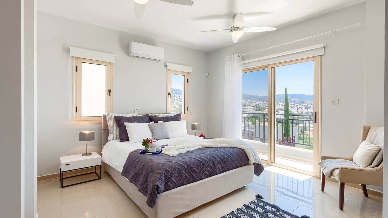 Photo of Bedroom in Peyia Town