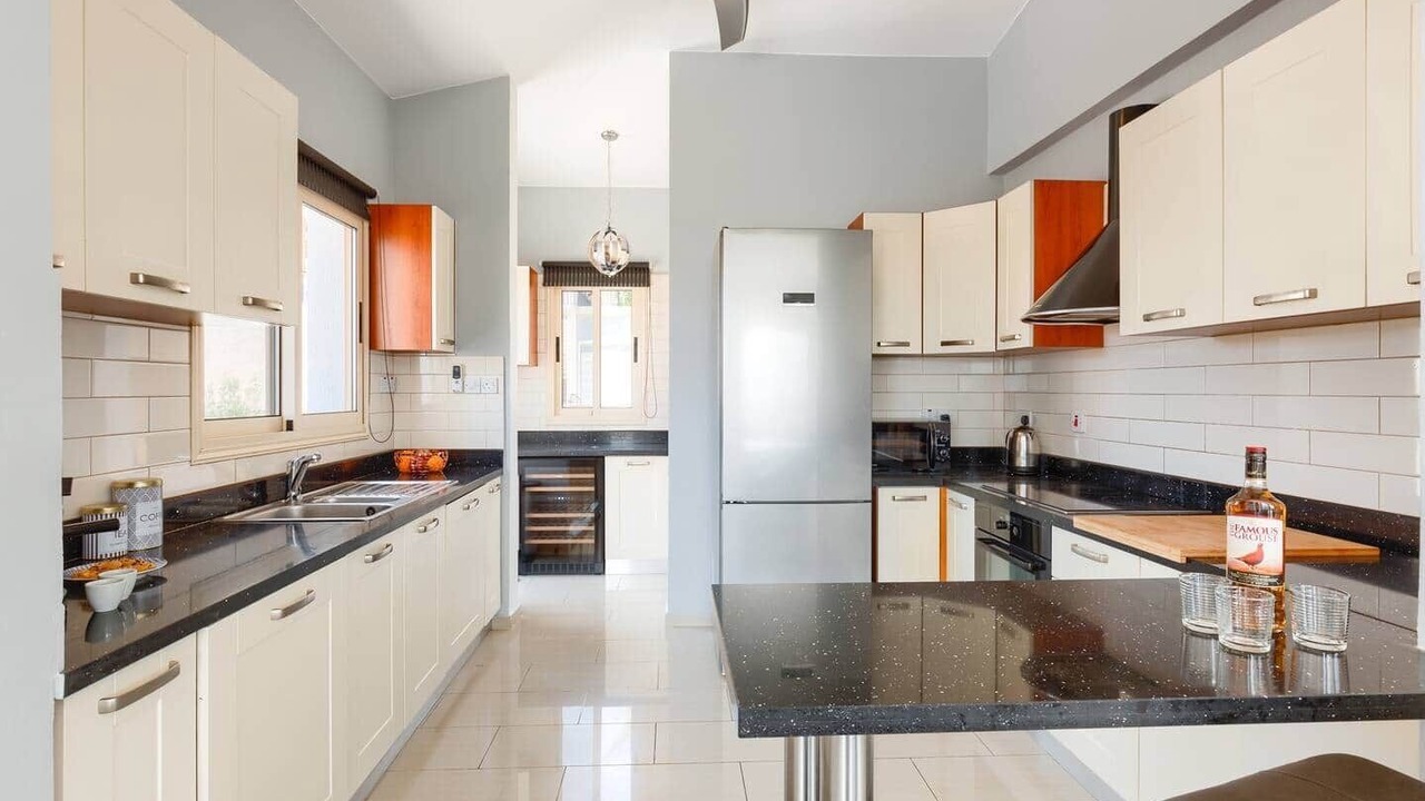 Photo of Kitchen in Peyia Town