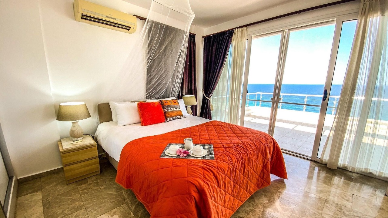 Photo of Bedroom in Esentepe