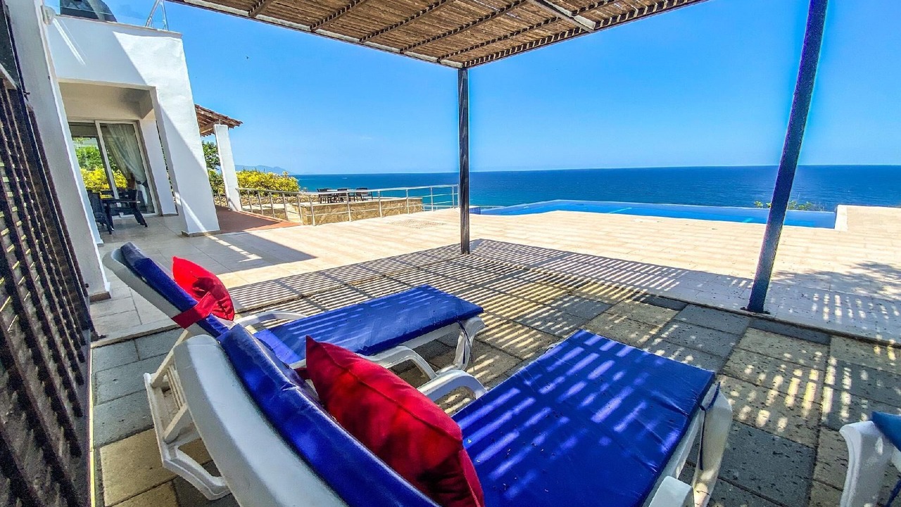 Photo of Patio Balcony in Esentepe