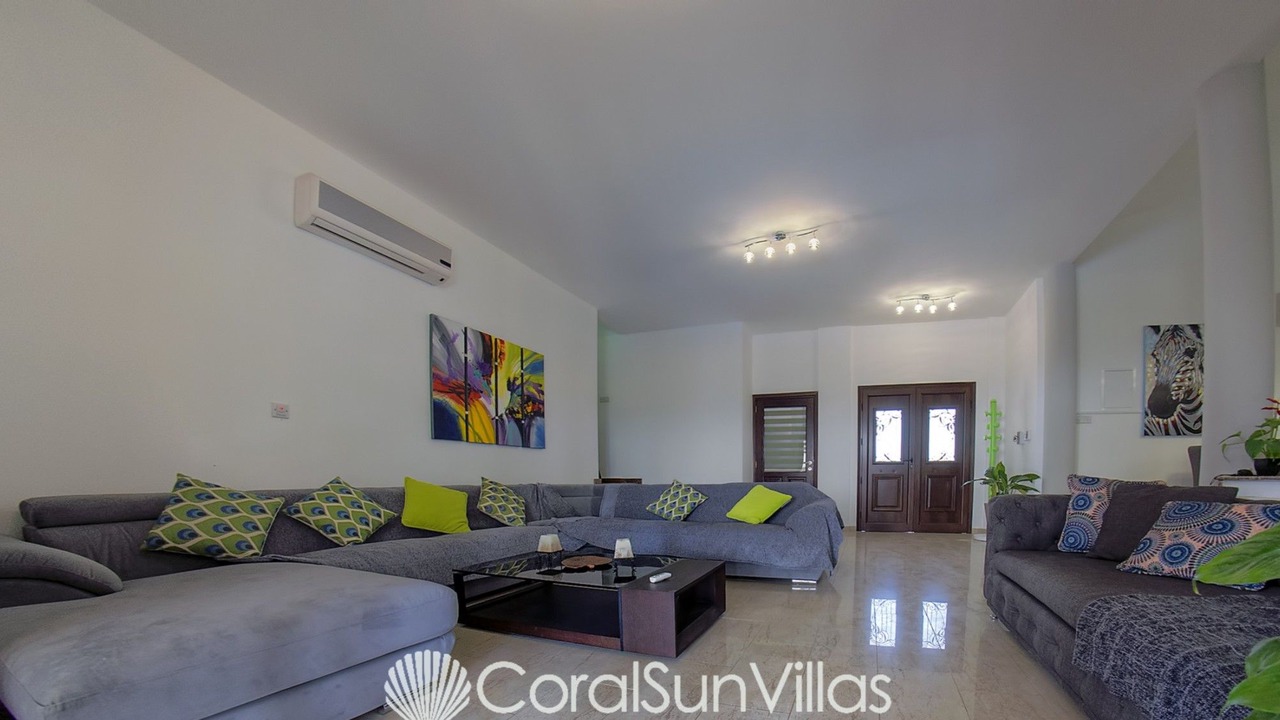 Photo of Livingroom in Kathikas