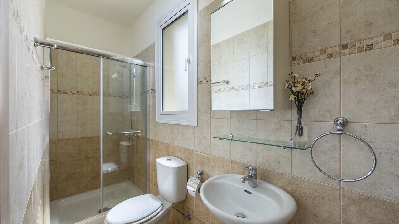 Photo of Bathroom in Pernera
