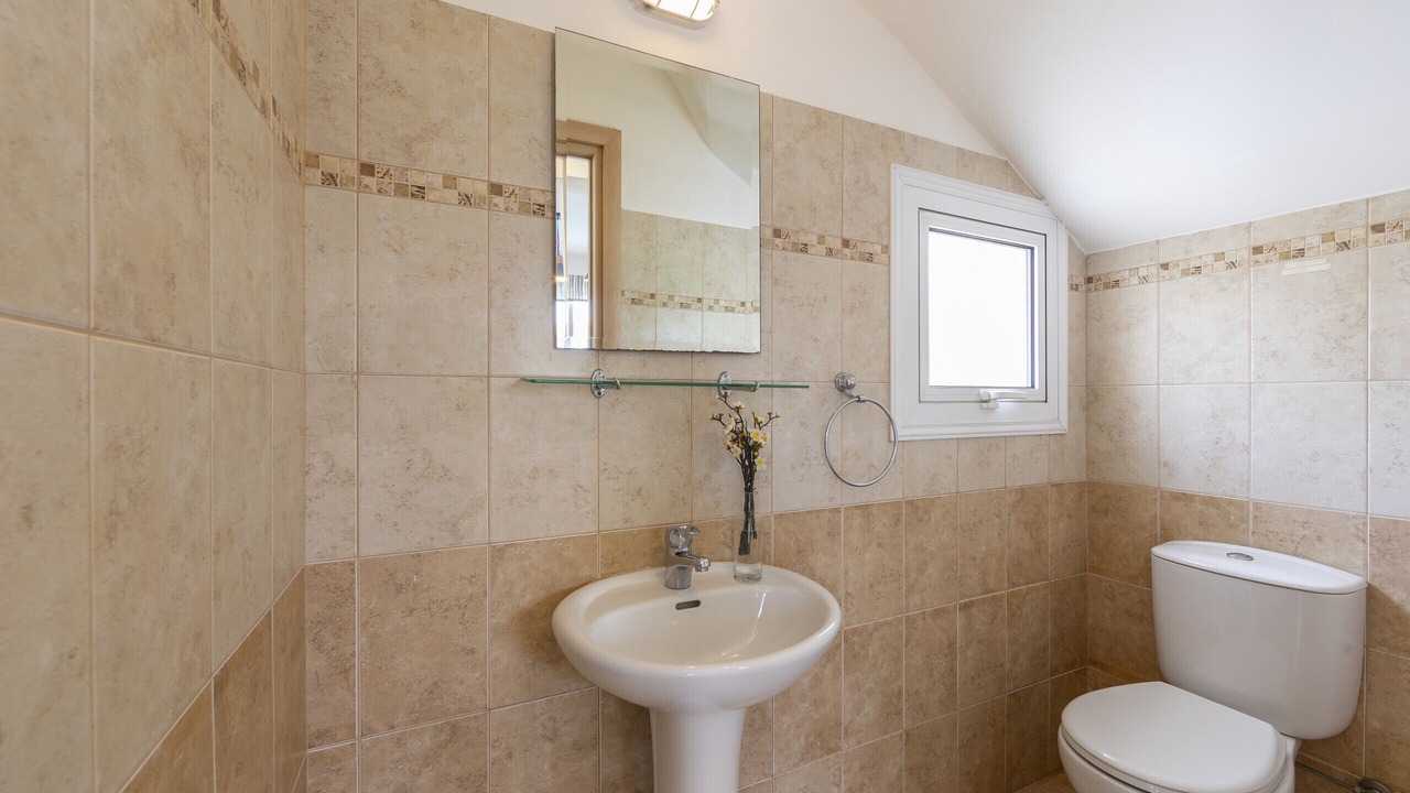 Photo of Bathroom in Pernera