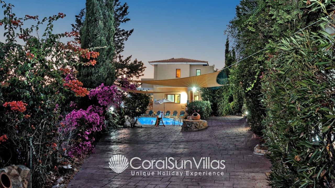 Photo of Outdoor in Pegeia