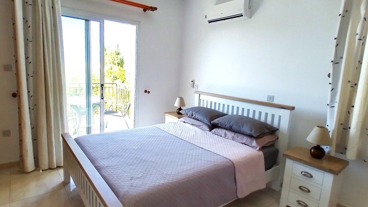 Photo of Bedroom in Peyia Town