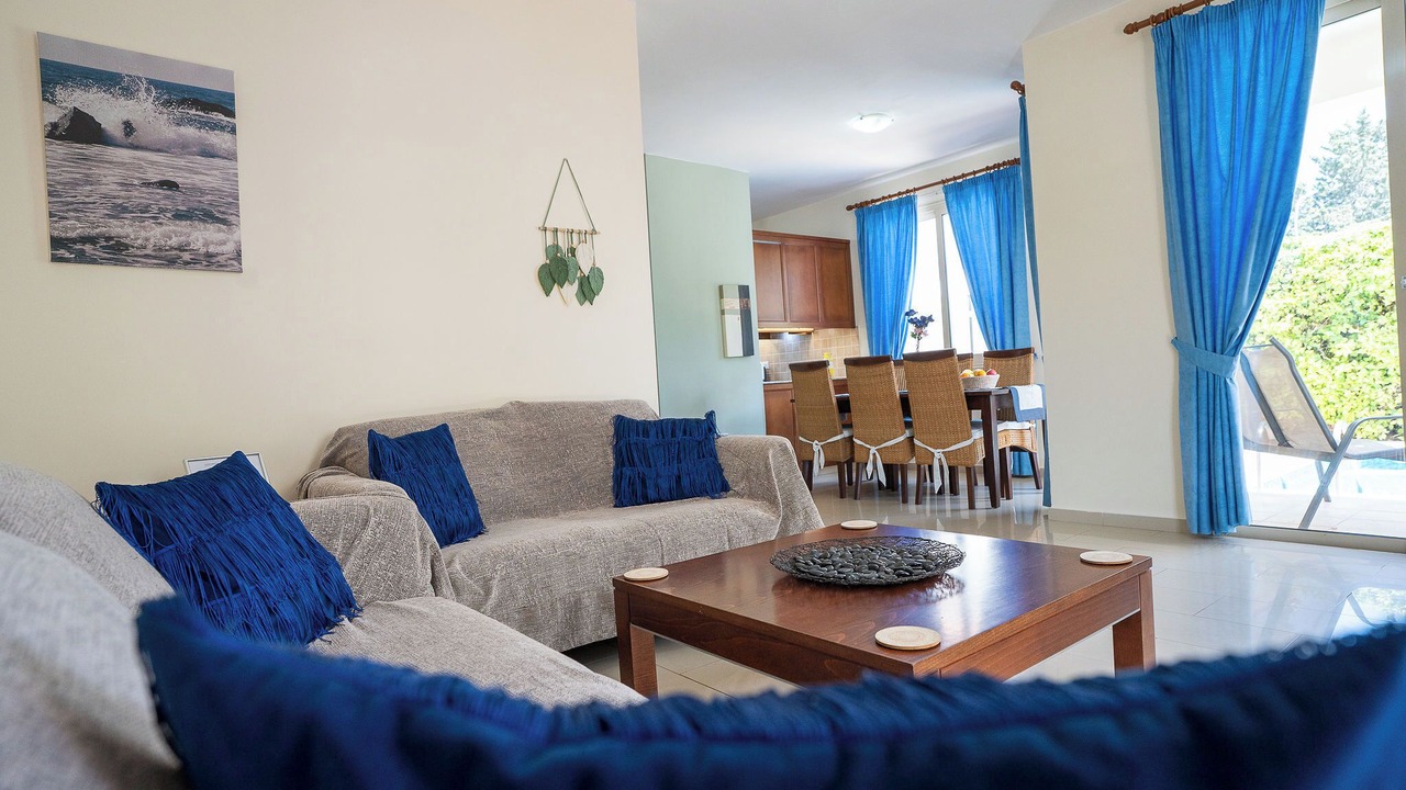 Photo of Livingroom in Peyia Town