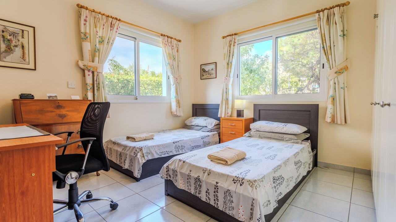 Photo of Bedroom in Peyia Town