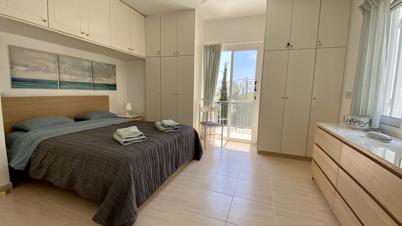 Photo of Bedroom in Peyia Town