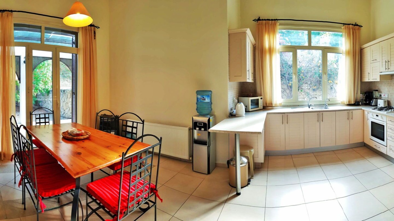 Photo of Kitchen in Kyrenia