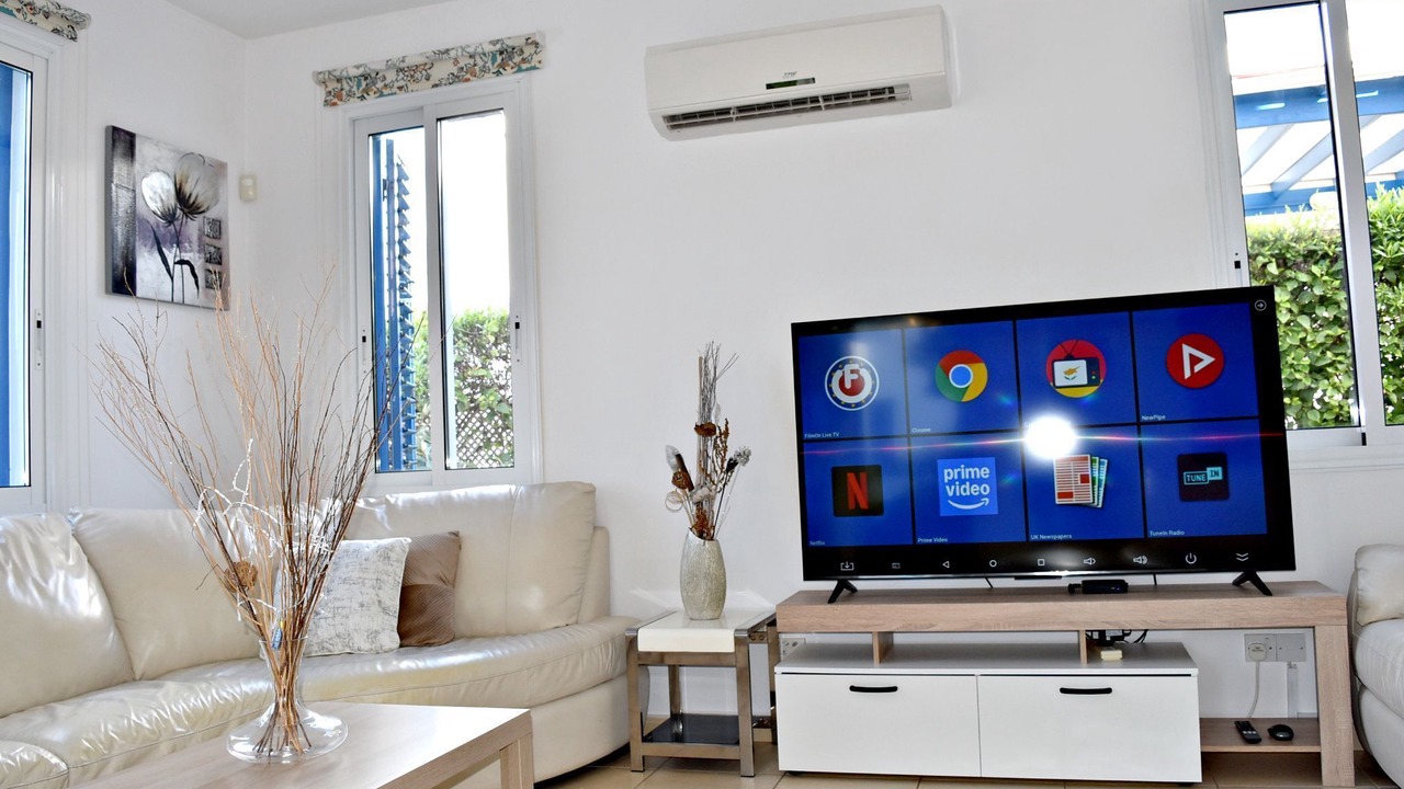 Photo of Livingroom in Latchi