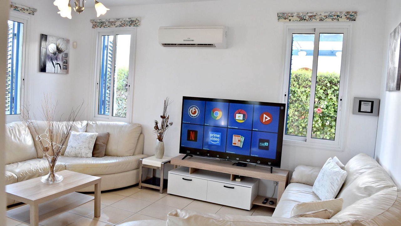 Photo of Livingroom in Latchi