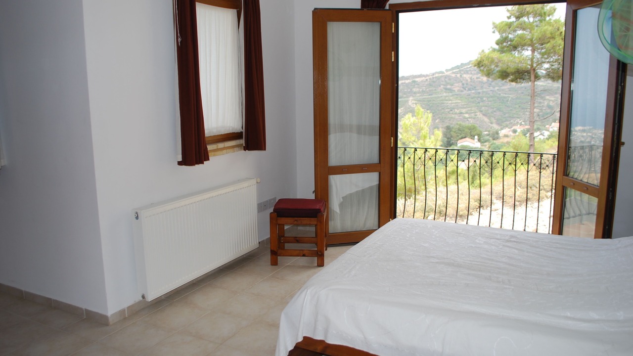 Photo of Bedroom in Karavas
