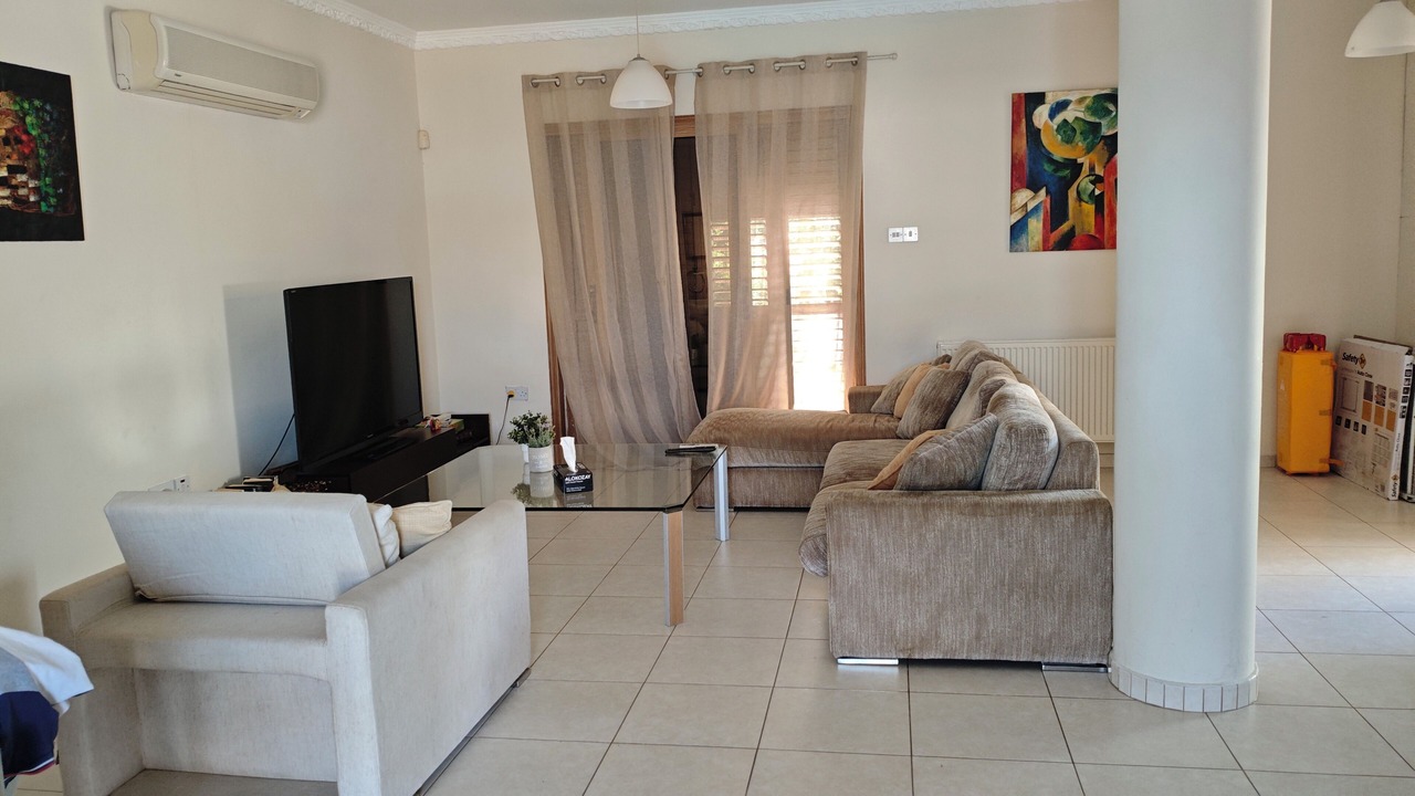 Photo of Livingroom in Pernera