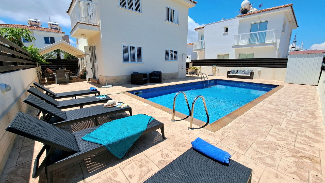 Photo of Outdoor in Pernera