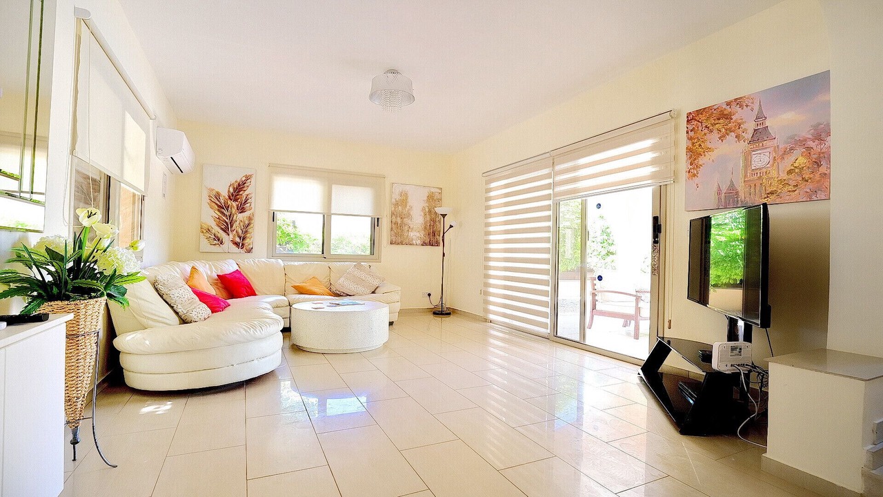Photo of Livingroom in Pegeia