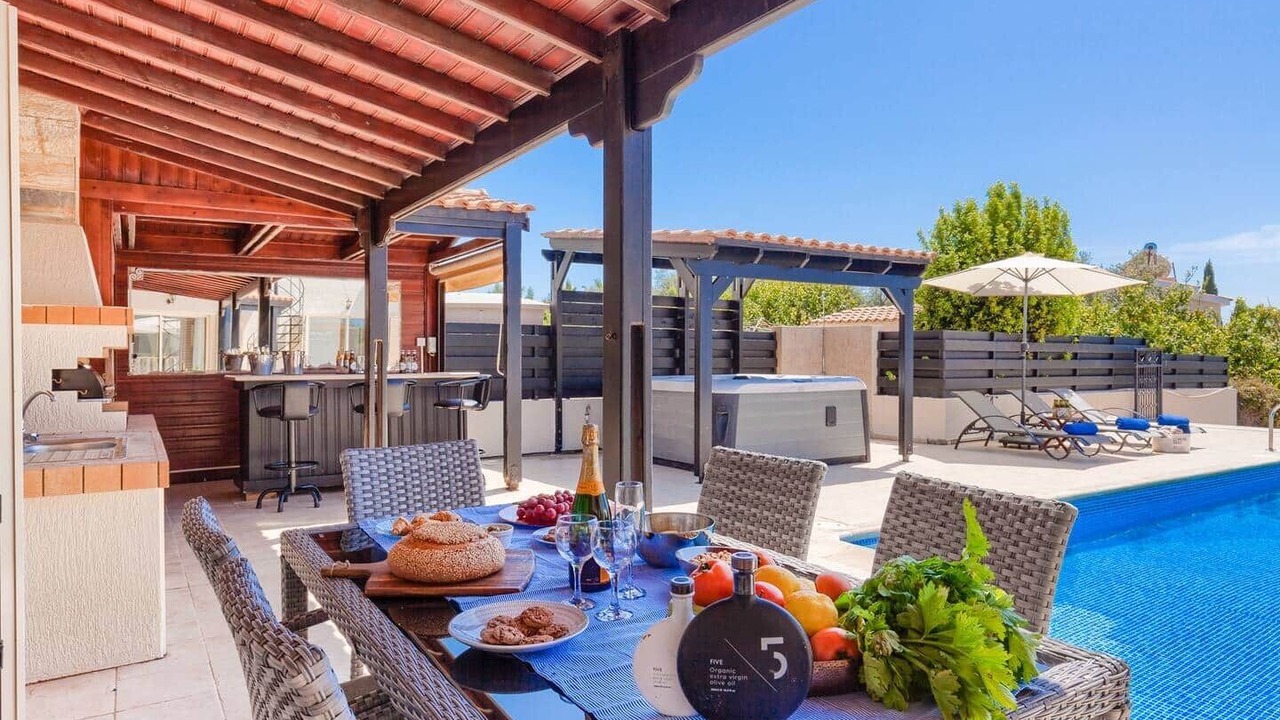 Photo of Outdoor in Pegeia