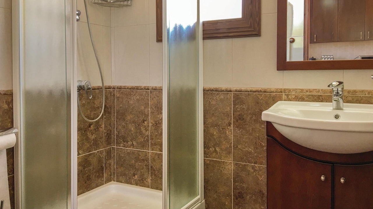 Photo of Bathroom in Maroni