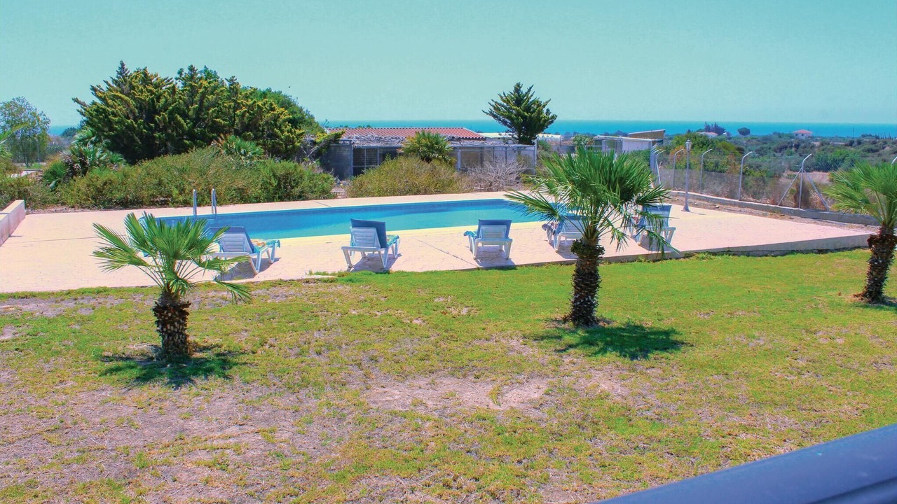 Photo of Outdoor in Maroni